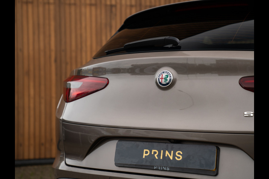 Alfa Romeo Stelvio 2.2d Super | Camera | Grote Navi
