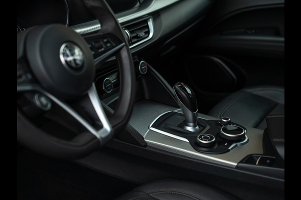 Alfa Romeo Stelvio 2.2d Super | Camera | Grote Navi