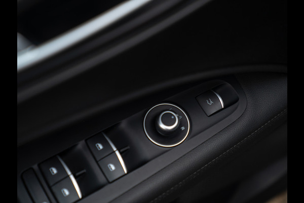 Alfa Romeo Stelvio 2.2d Super | Camera | Grote Navi