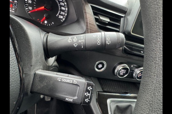 Renault Kangoo TCe 140 Techno Navi / LM velgen / Clima / Camera / P-Sensoren / Stoelverwarming / Keyless