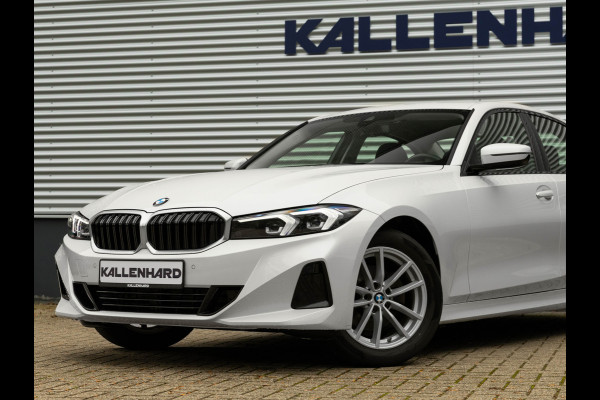 BMW 3-serie 320d - Sportstoelen - Trekhaak - 1-Hand - Navigatie - Bluetooth