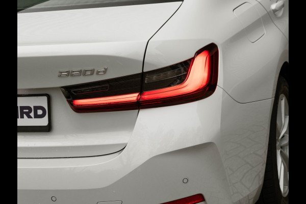 BMW 3-serie 320d - Sportstoelen - Trekhaak - 1-Hand - Navigatie - Bluetooth