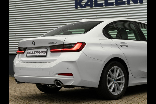 BMW 3-serie 320d - Sportstoelen - Trekhaak - 1-Hand - Navigatie - Bluetooth