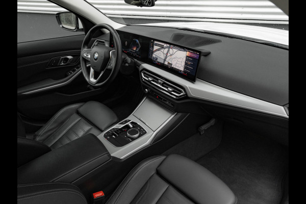BMW 3-serie 320d - Sportstoelen - Trekhaak - 1-Hand - Navigatie - Bluetooth