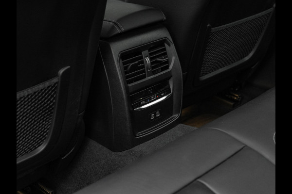 BMW 3-serie 320d - Sportstoelen - Trekhaak - 1-Hand - Navigatie - Bluetooth