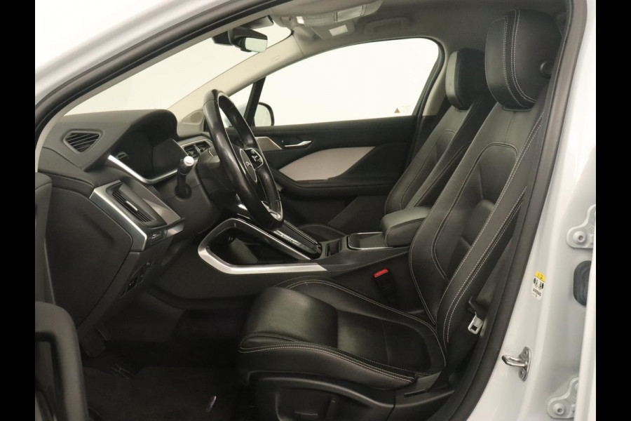 Jaguar I-PACE EV400 SE 90 kWh | Adaptive cruise | 360 Camera | Leder | Stoelverwarming | Carplay | Meridian Surround | Stuurverwarming | Keyless | Navigatie | Full LED | Park Assist