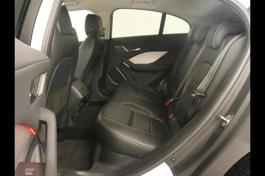 Jaguar I-PACE EV400 SE 90 kWh | Adaptive cruise | 360 Camera | Leder | Stoelverwarming | Carplay | Meridian Surround | Stuurverwarming | Keyless | Navigatie | Full LED | Park Assist