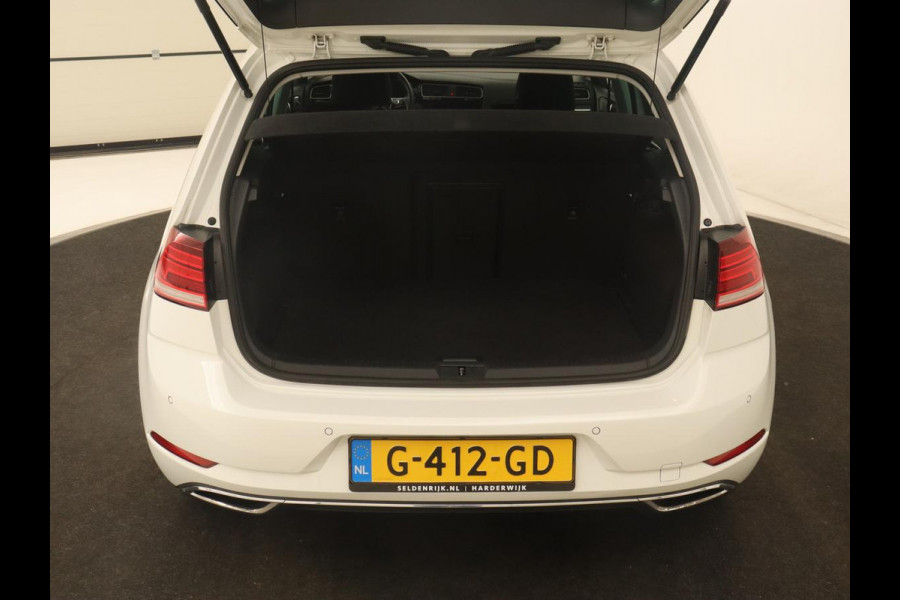 Volkswagen Golf 1.5 TSI Highline | 1e eigenaar | Virtual Cockpit | Adaptive cruise | Camera | Full LED | Carplay | Navigatie | Climate control | Parkeerhulp