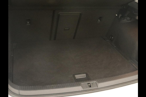 Volkswagen Golf 1.5 TSI Highline | 1e eigenaar | Virtual Cockpit | Adaptive cruise | Camera | Full LED | Carplay | Navigatie | Climate control | Parkeerhulp