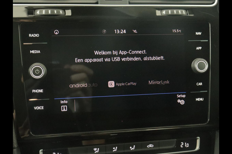 Volkswagen Golf 1.5 TSI Highline | 1e eigenaar | Virtual Cockpit | Adaptive cruise | Camera | Full LED | Carplay | Navigatie | Climate control | Parkeerhulp