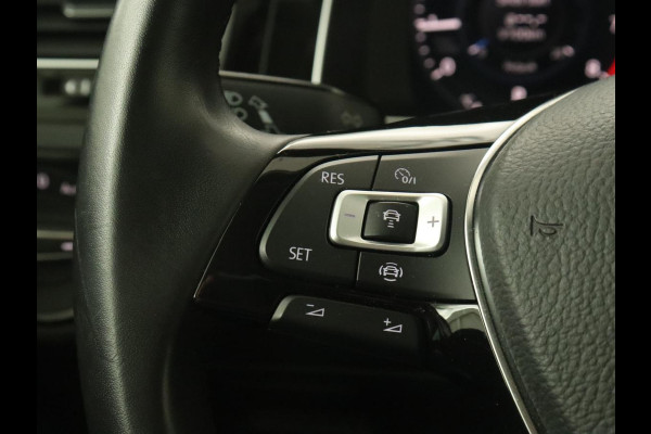 Volkswagen Golf 1.5 TSI Highline | 1e eigenaar | Virtual Cockpit | Adaptive cruise | Camera | Full LED | Carplay | Navigatie | Climate control | Parkeerhulp