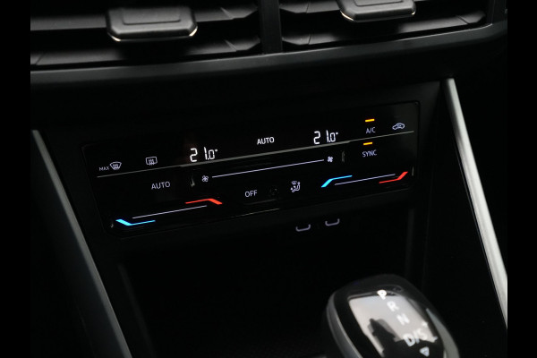 Volkswagen Polo 1.0 TSI 95pk DSG Life Camera Navigatie Carplay Keyless Digital Cockpit 162