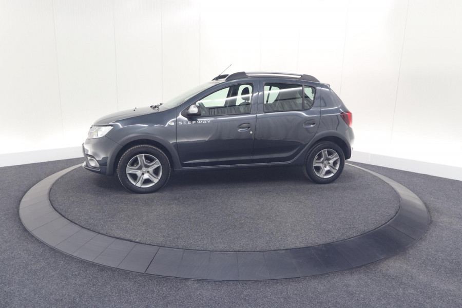 Dacia Sandero TCe 90 SL Stepway Automaat | Trekhaak | Camera | Navigatie