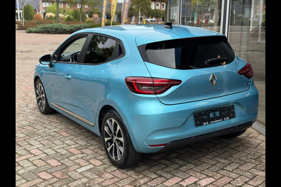 Renault Clio 1.6 E-Tech Hybrid 140 Zen LM velgen / Navi / P-sensoren / 1e eigenaar