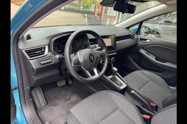 Renault Clio 1.6 E-Tech Hybrid 140 Zen LM velgen / Navi / P-sensoren / 1e eigenaar