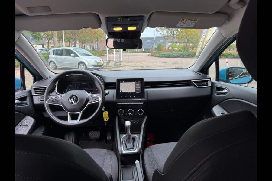 Renault Clio 1.6 E-Tech Hybrid 140 Zen LM velgen / Navi / P-sensoren / 1e eigenaar