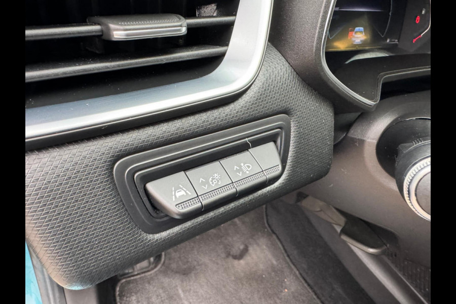 Renault Clio 1.6 E-Tech Hybrid 140 Zen LM velgen / Navi / P-sensoren / 1e eigenaar