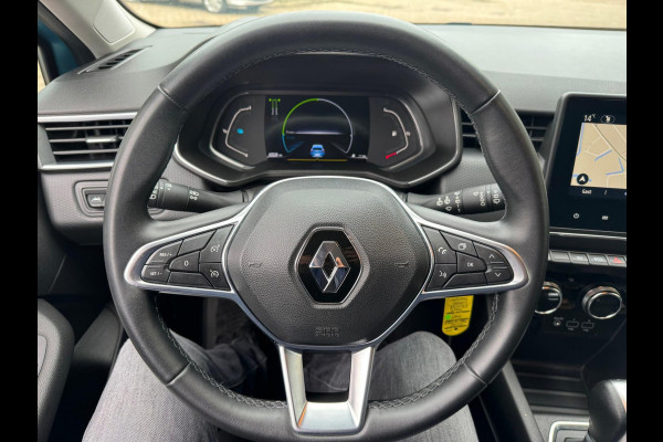 Renault Clio 1.6 E-Tech Hybrid 140 Zen LM velgen / Navi / P-sensoren / 1e eigenaar