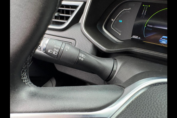 Renault Clio 1.6 E-Tech Hybrid 140 Zen LM velgen / Navi / P-sensoren / 1e eigenaar