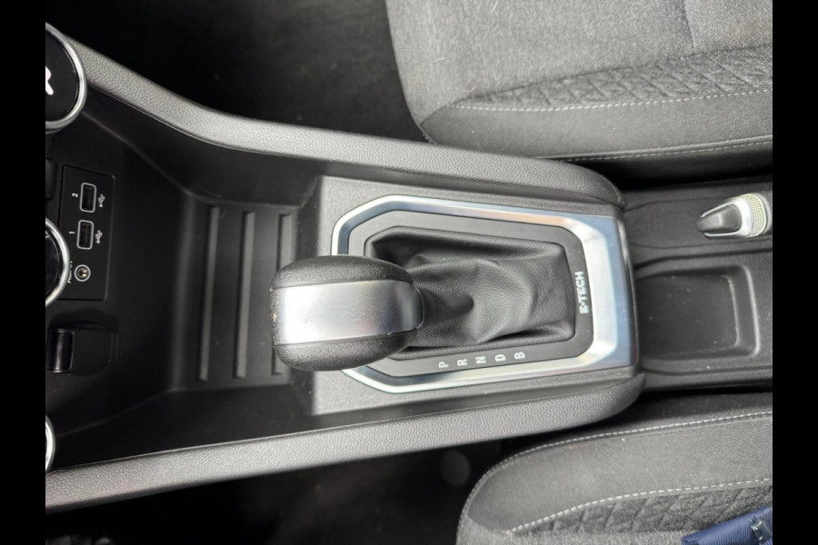 Renault Clio 1.6 E-Tech Hybrid 140 Zen LM velgen / Navi / P-sensoren / 1e eigenaar