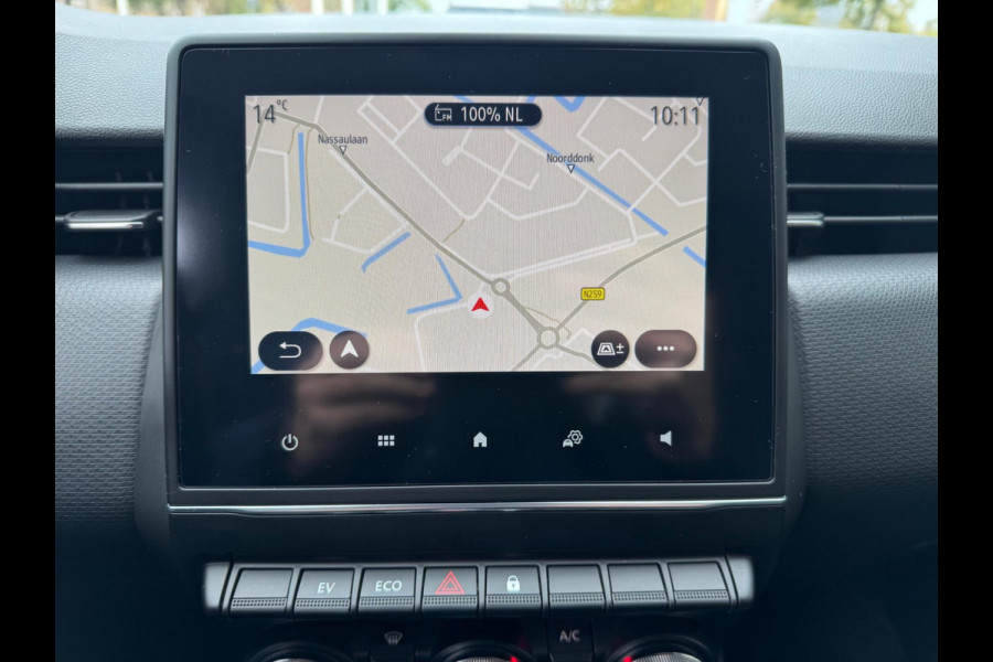 Renault Clio 1.6 E-Tech Hybrid 140 Zen LM velgen / Navi / P-sensoren / 1e eigenaar