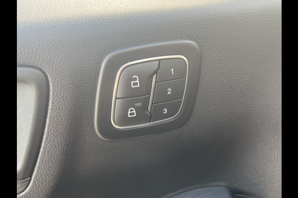 Ford Kuga 2.5 PHEV Active X | Panodak | WinterPack! Techpack | Head-up Dis