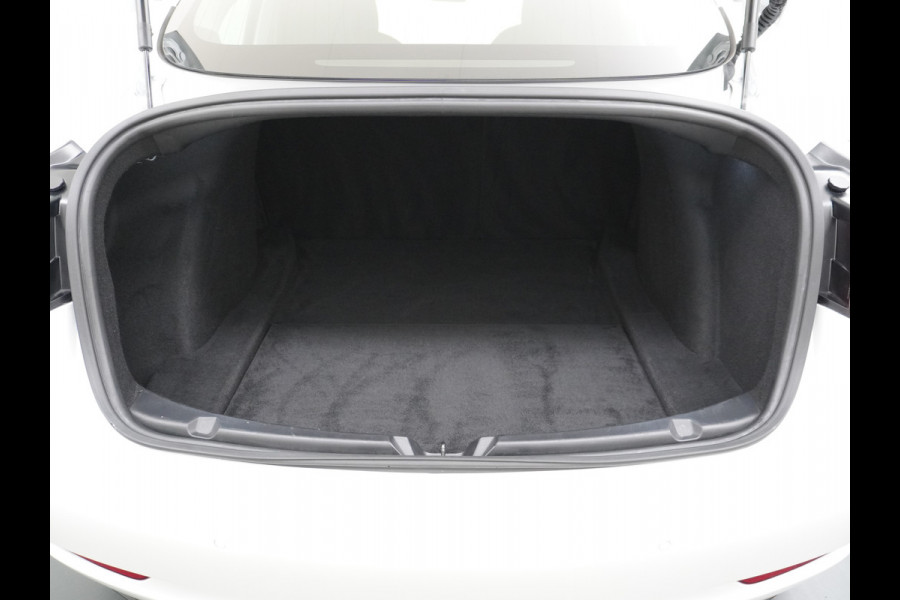 Tesla Model 3 RWD SR+ 60kWh 325PK SOH=85% LMV  AutoPilot Leder PanoDak Adaptive-Cruise Lmv Camera's Elektr.-Stuur+Stoelen+Spiegels+Geheugen+Ea Navi LED Comfortstoelen ACC DAB Voorverwarmen interieur via App Keyless via Telefoonsleutel One-Pedal-Drive Origineel Nederlandse auto tot 11kw laden thuis! 1.584kg licht!