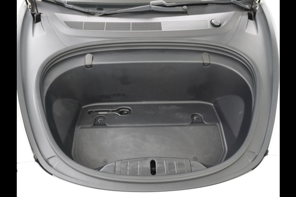 Tesla Model 3 RWD SR+ 60kWh 325PK SOH=85% LMV  AutoPilot Leder PanoDak Adaptive-Cruise Lmv Camera's Elektr.-Stuur+Stoelen+Spiegels+Geheugen+Ea Navi LED Comfortstoelen ACC DAB Voorverwarmen interieur via App Keyless via Telefoonsleutel One-Pedal-Drive Origineel Nederlandse auto tot 11kw laden thuis! 1.584kg licht!