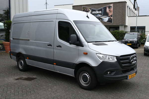 Mercedes-Benz Sprinter 317 CDI L2H2 360 Graden camera, Geveerde stoel