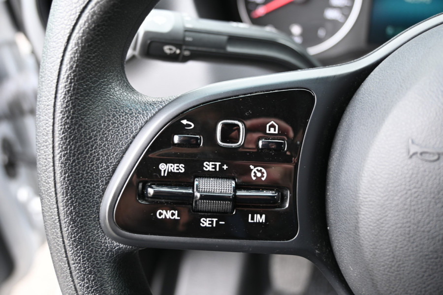 Mercedes-Benz Sprinter 317 CDI L2H2 360 Graden camera, Geveerde stoel