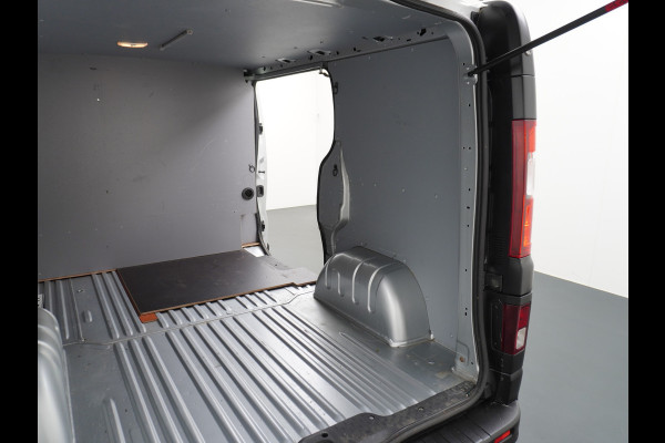 Opel Vivaro 1.6CDTI 126PK L1H1 Trekhaak Airco Navi Camera Cruise Control Pdc Edition EcoFlex Schuifdeur Wandbetimmering Bluetooth Led 1e Eigenaar Euro 6 Origineel Nederlandse bus 2.000KG Trekgewicht