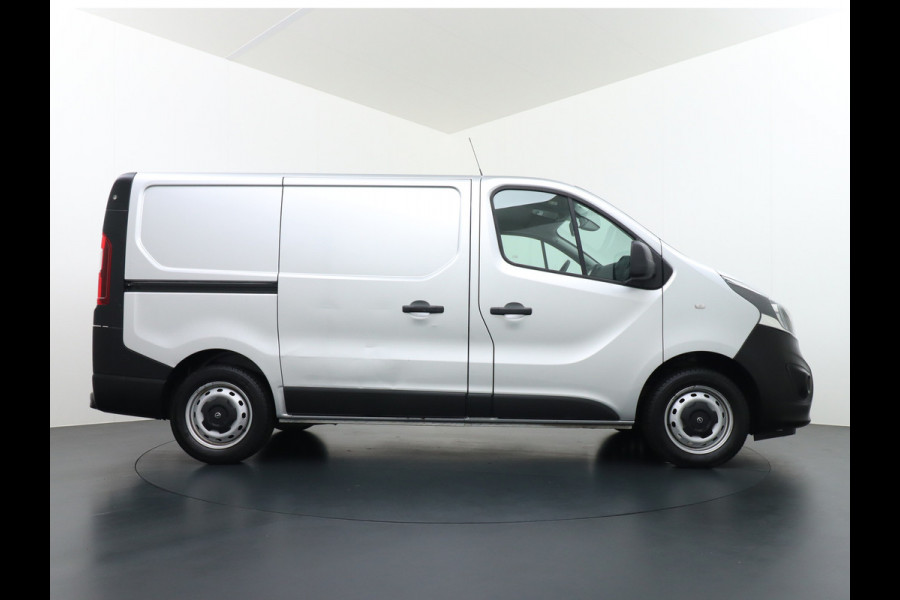 Opel Vivaro 1.6CDTI 126PK L1H1 Trekhaak Airco Navi Camera Cruise Control Pdc Edition EcoFlex Schuifdeur Wandbetimmering Bluetooth Led 1e Eigenaar Euro 6 Origineel Nederlandse bus 2.000KG Trekgewicht