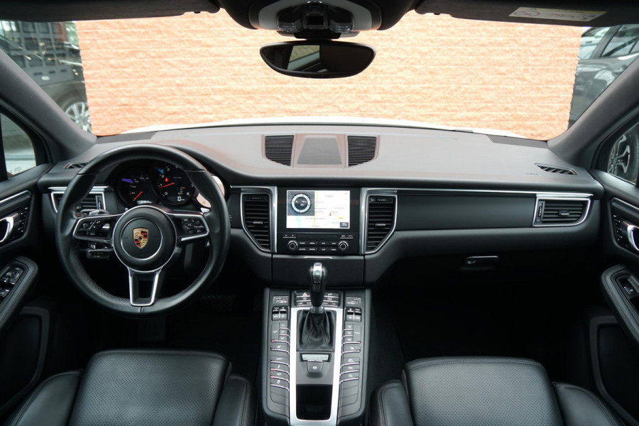 Porsche Macan 2.0 + PANORAMA / LUCHTVERING / 21" / MEMORY