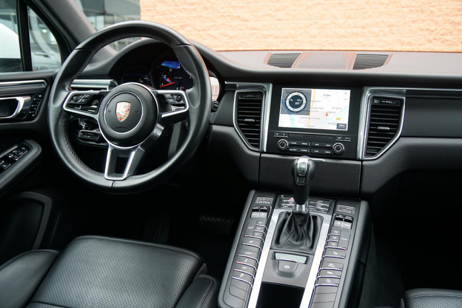 Porsche Macan 2.0 + PANORAMA / LUCHTVERING / 21" / MEMORY