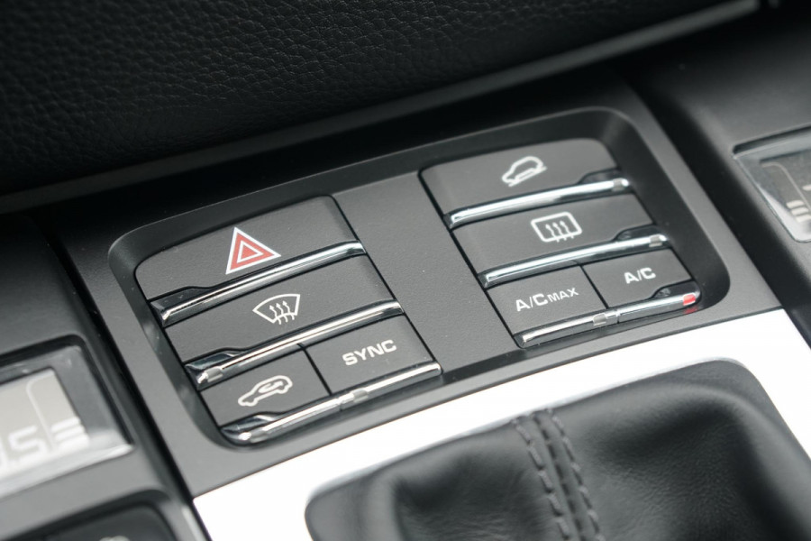 Porsche Macan 2.0 + PANORAMA / LUCHTVERING / 21" / MEMORY