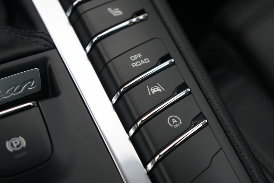 Porsche Macan 2.0 + PANORAMA / LUCHTVERING / 21" / MEMORY