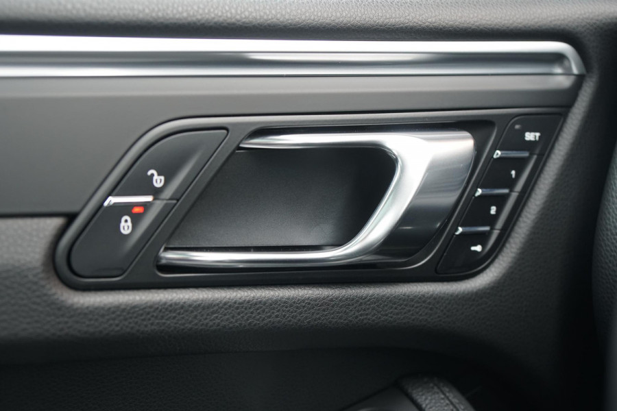 Porsche Macan 2.0 + PANORAMA / LUCHTVERING / 21" / MEMORY