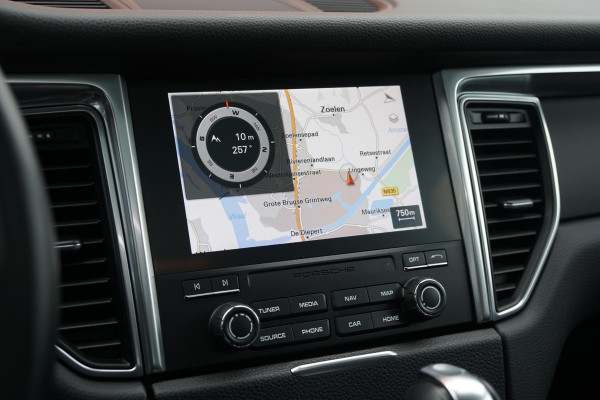 Porsche Macan 2.0 + PANORAMA / LUCHTVERING / 21" / MEMORY