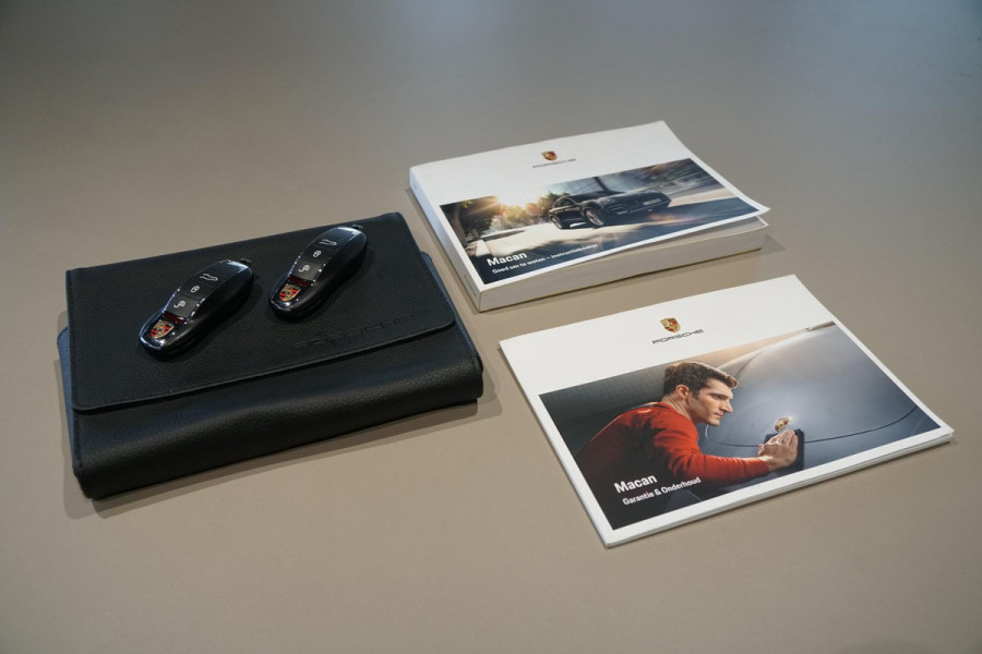 Porsche Macan 2.0 + PANORAMA / LUCHTVERING / 21" / MEMORY