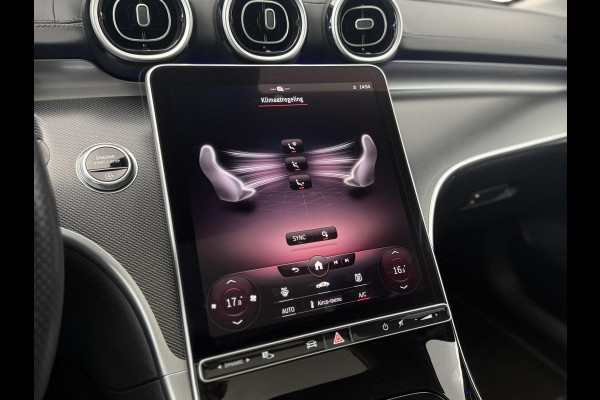 Mercedes-Benz C-Klasse Estate 180 AMG Line|Pano Trekhaak Cruise Camera Stoelverw. Sfeerverlichting Dodehoek Carplay& Android auto