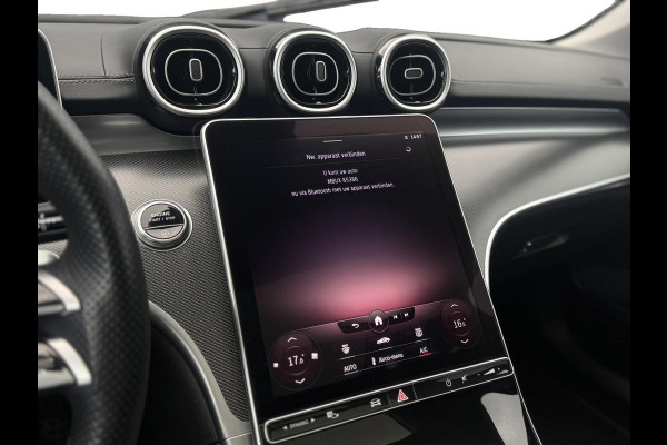 Mercedes-Benz C-Klasse Estate 180 AMG Line|Pano Trekhaak Cruise Camera Stoelverw. Sfeerverlichting Dodehoek Carplay& Android auto