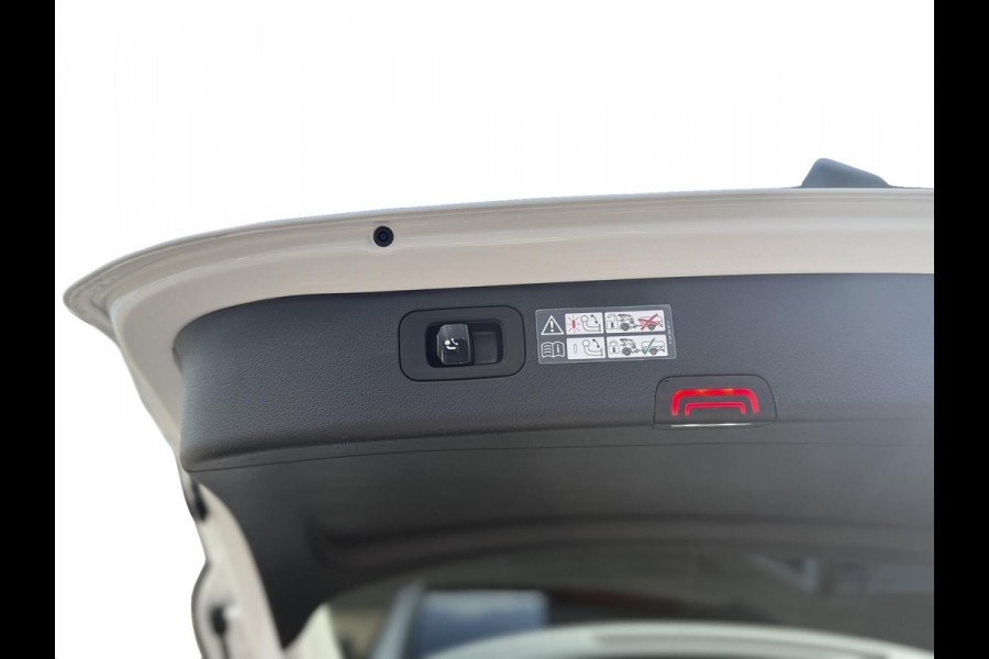 Mercedes-Benz C-Klasse Estate 180 AMG Line|Pano Trekhaak Cruise Camera Stoelverw. Sfeerverlichting Dodehoek Carplay& Android auto
