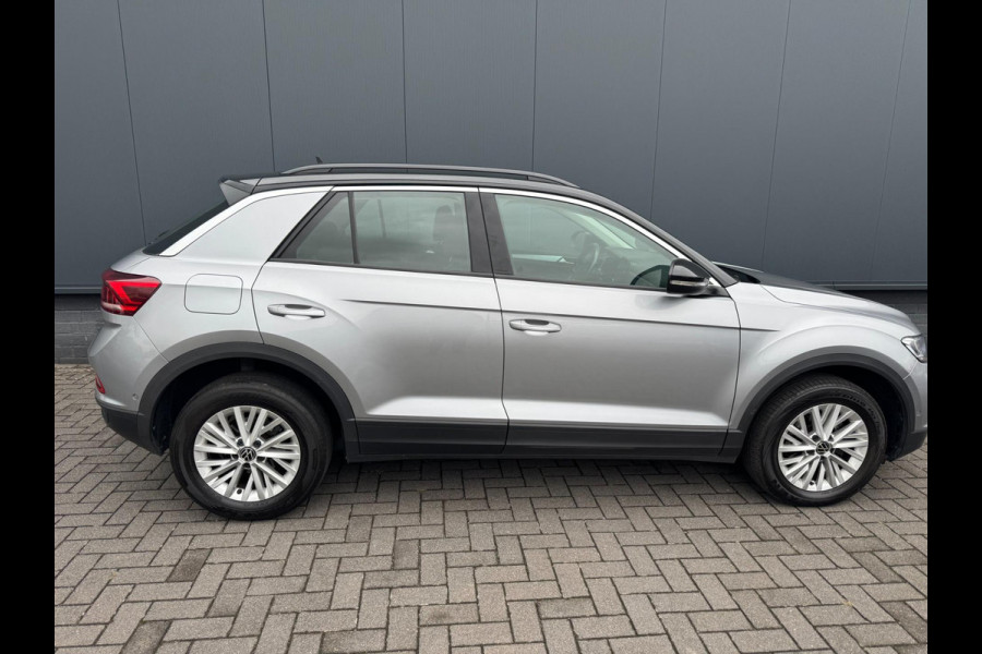 Volkswagen T-Roc 1.5 TSI DSG 150PK /1e eigenaar /ACC /Carplay Volkswagen T-Roc 1.5 TSI DSG 150PK /1e eigenaar /ACC /Carplay