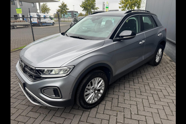 Volkswagen T-Roc 1.5 TSI DSG 150PK /1e eigenaar /ACC /Carplay Volkswagen T-Roc 1.5 TSI DSG 150PK /1e eigenaar /ACC /Carplay