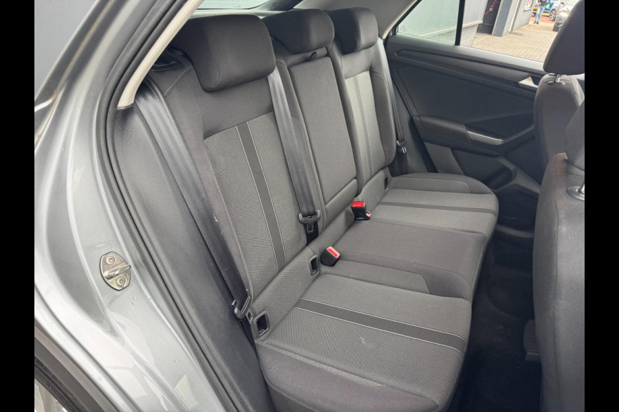 Volkswagen T-Roc 1.5 TSI DSG 150PK /1e eigenaar /ACC /Carplay Volkswagen T-Roc 1.5 TSI DSG 150PK /1e eigenaar /ACC /Carplay