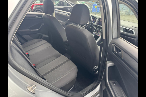 Volkswagen T-Roc 1.5 TSI DSG 150PK /1e eigenaar /ACC /Carplay Volkswagen T-Roc 1.5 TSI DSG 150PK /1e eigenaar /ACC /Carplay