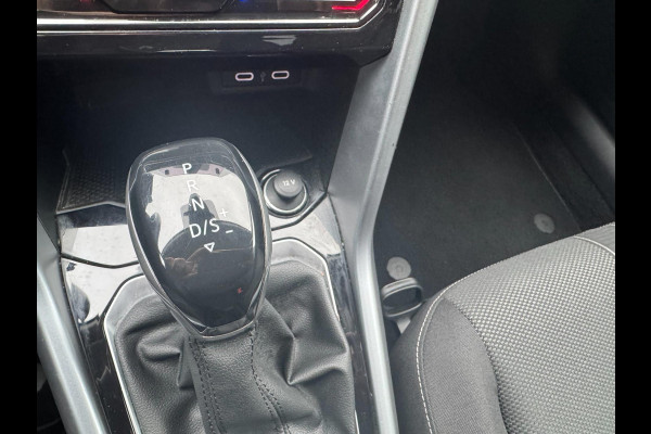 Volkswagen T-Roc 1.5 TSI DSG 150PK /1e eigenaar /ACC /Carplay Volkswagen T-Roc 1.5 TSI DSG 150PK /1e eigenaar /ACC /Carplay