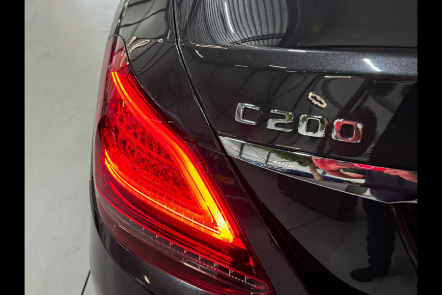 Mercedes-Benz C-Klasse 200 Business Solution AMG Garantie NAP Pano Camera PDC Cruise Digitale Cockpit Sfeer Clima Navi Rijklaar Mercedes-Benz C-Klasse 200 Business Solution AMG Garantie NAP Pano Camera PDC Cruise Digitale Cockpit Sfeer Clima Navi Rijklaar