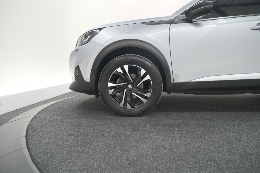 Peugeot 2008 PureTech 130 Allure | Camera | Adaptieve Cruise Control | Stoelverwarming | Apple Carplay