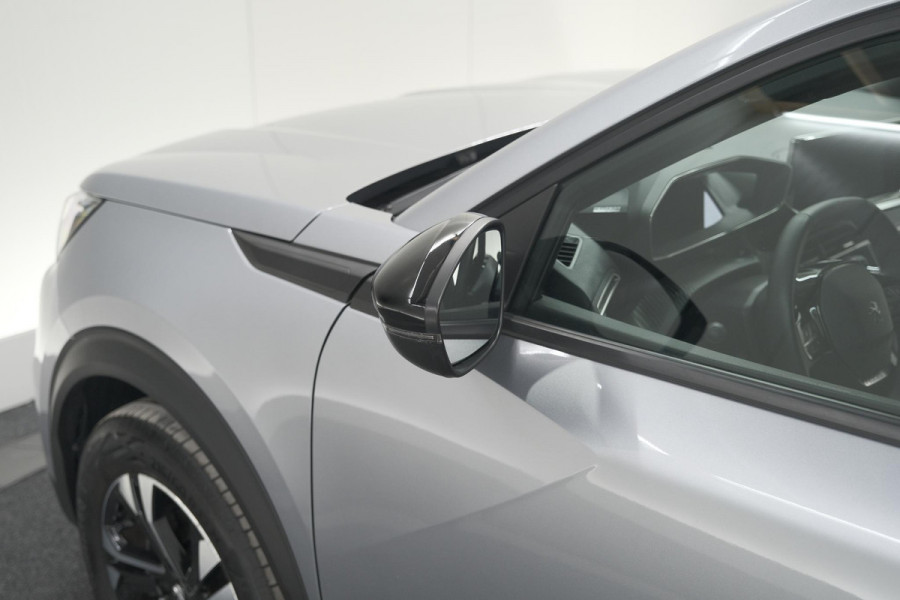 Peugeot 2008 PureTech 130 Allure | Camera | Adaptieve Cruise Control | Stoelverwarming | Apple Carplay
